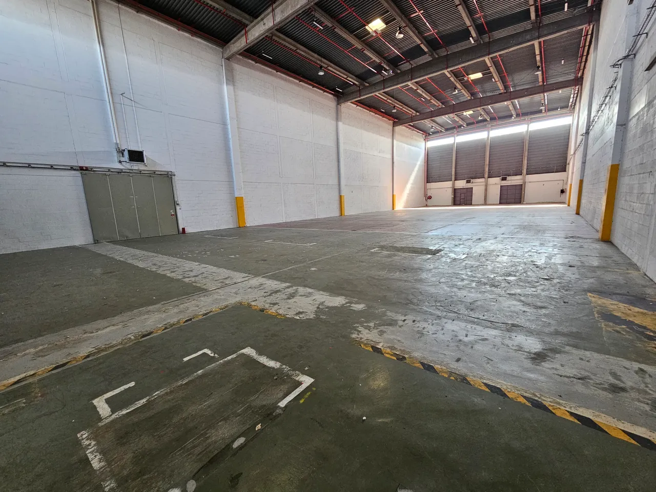 logistics - Logistics Warehouse For Rent - gallery - 8