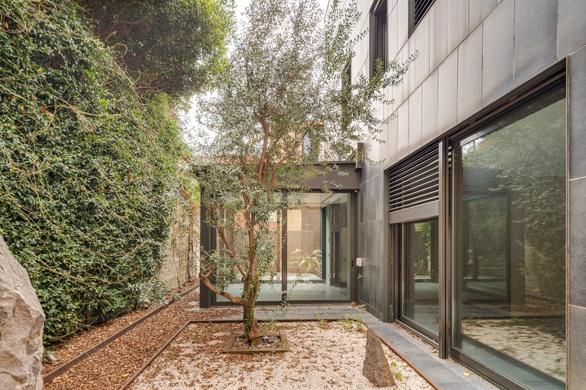 living - 464m² house / villa with 400m² garden for sale in Sant Gervasi - La Bonanova - gallery thumbnail - 6