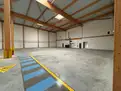 logistics - Activités / Bureaux À Louer - gallery thumbnail - 5