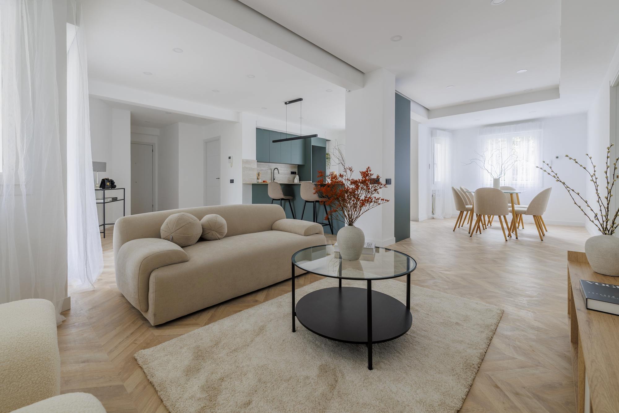 living - 164m² apartment for sale in Prosperidad, Madrid - featured