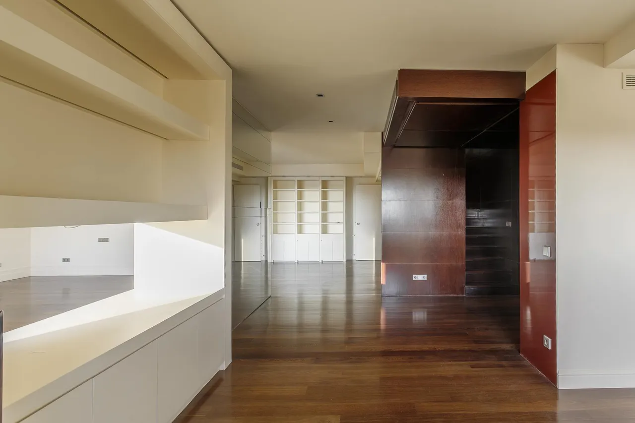 living - 499m² penthouse with 10m² terrace for rent in Nueva España - gallery - 8