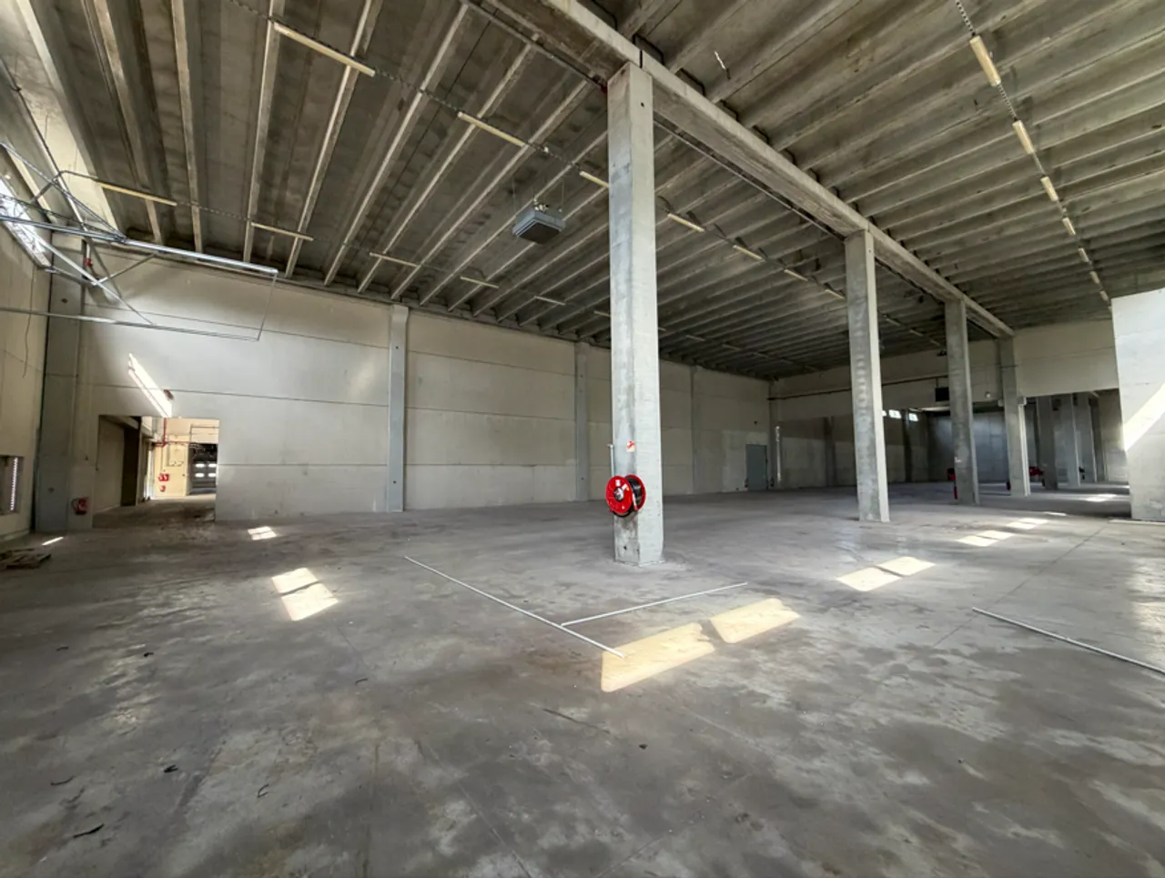 logistics - Entrepôt À Louer - gallery - 4