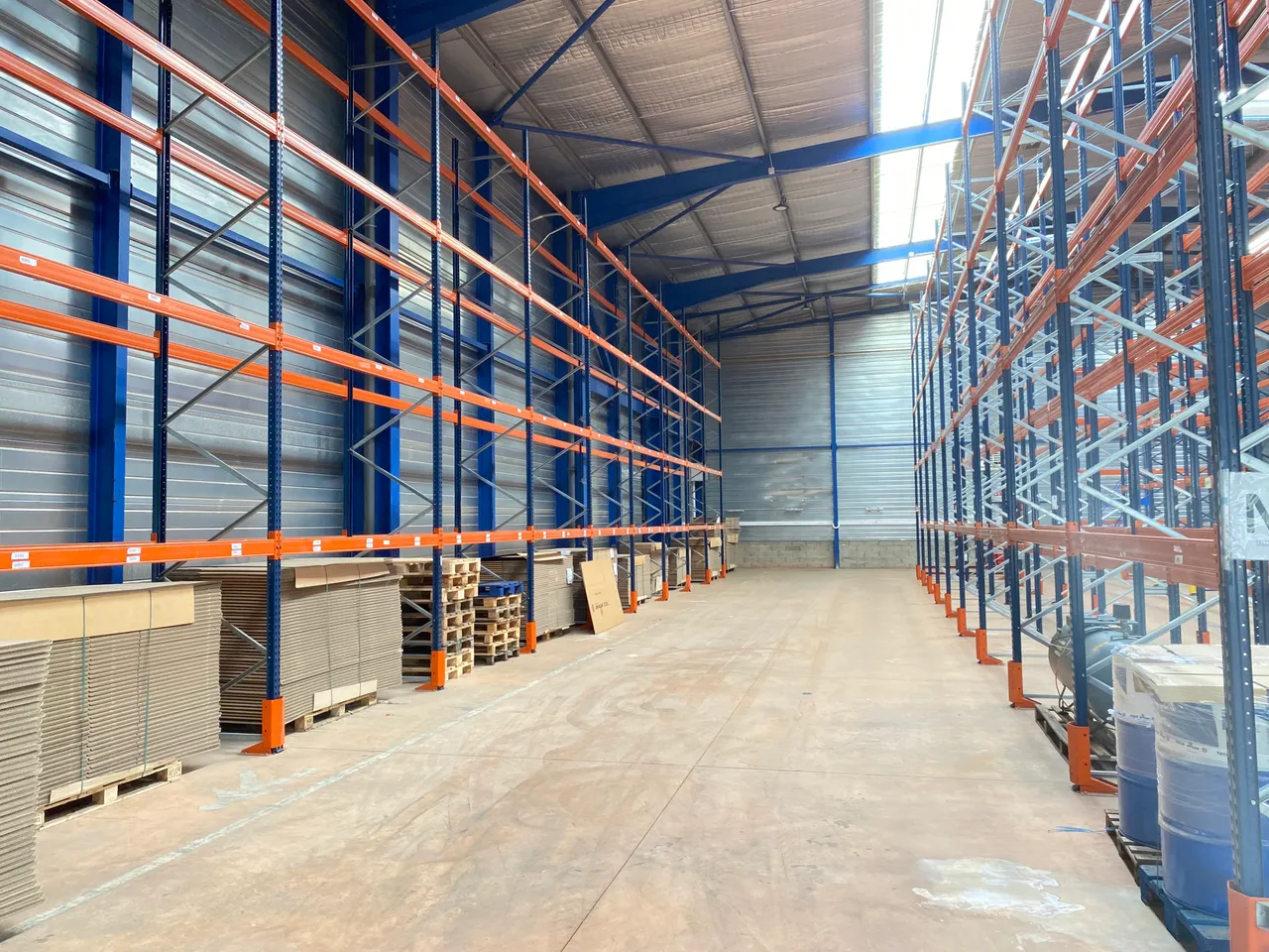 logistics - Light Industrial Premises / Offices For Rent - gallery - 4
