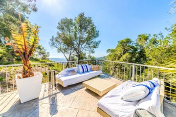 living - Casa / villa de 290m² con 94m² terraza en venta en St Pere Ribes - featured