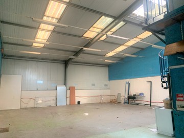 logistics - Light Industrial Premises / Offices For Rent - featured