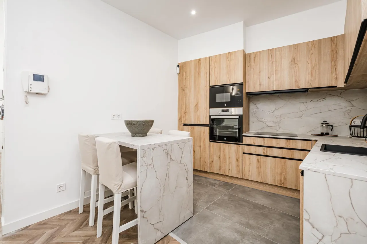 living - Piso de 82m² en venta en Embajadores, Madrid - gallery - 8