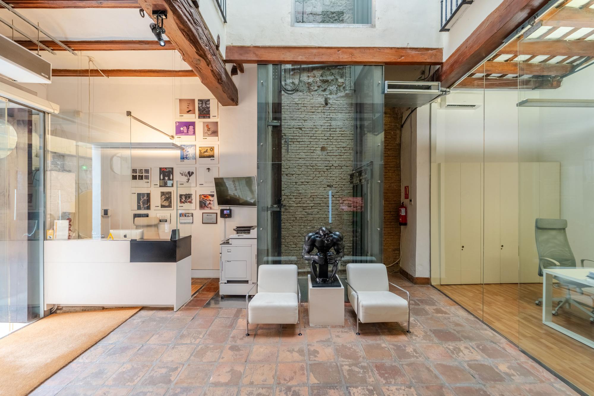 living - 421m² building with 40m² terrace for sale in La Seu - gallery thumbnail - 1