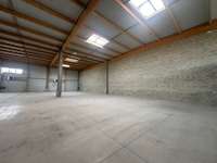 logistics - Activités / Bureaux À Louer - gallery thumbnail - 2