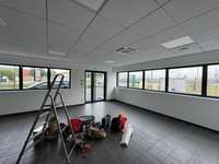 logistics - Activités / Bureaux À Louer - gallery thumbnail - 6