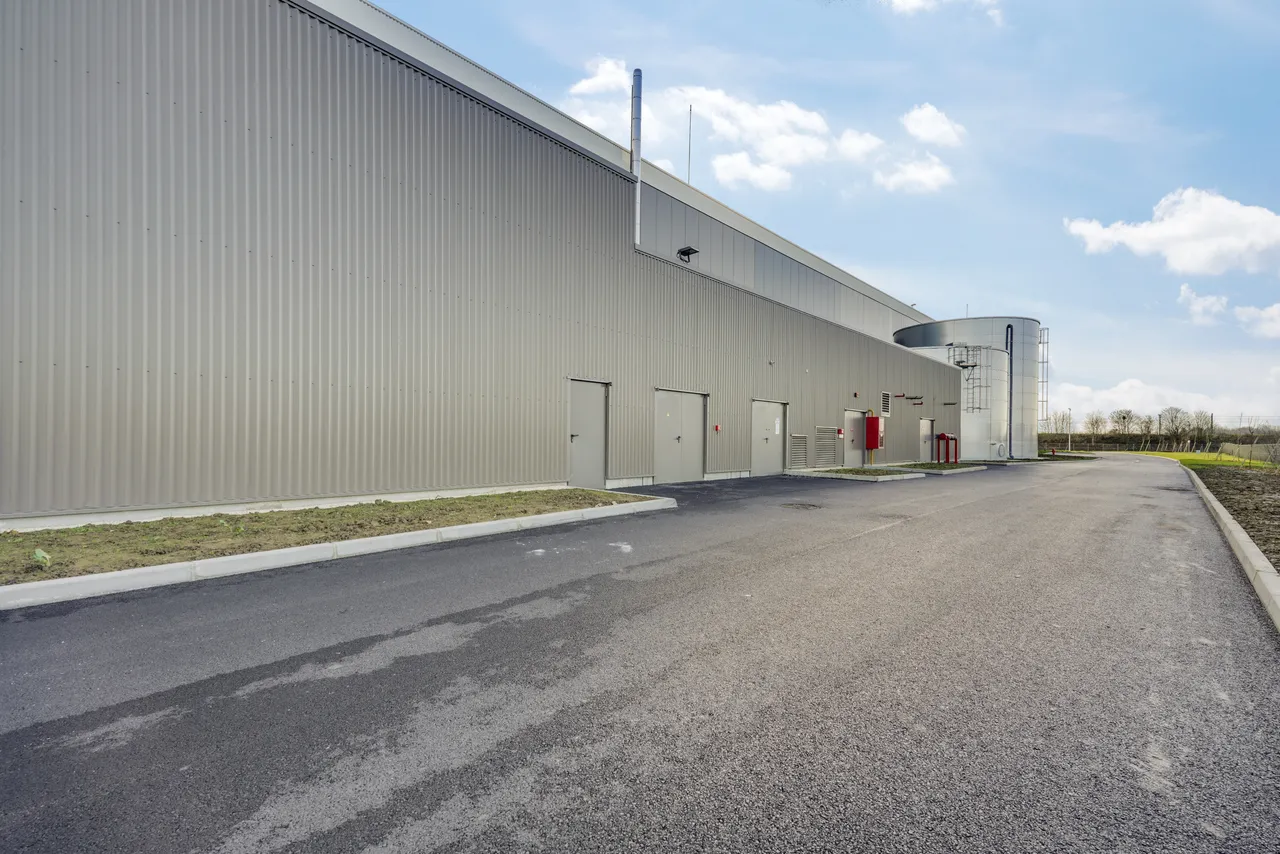 logistics - Logistics Warehouse For Rent - gallery - 10