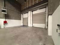 logistics - Activités / Bureaux À Louer - gallery thumbnail - 4