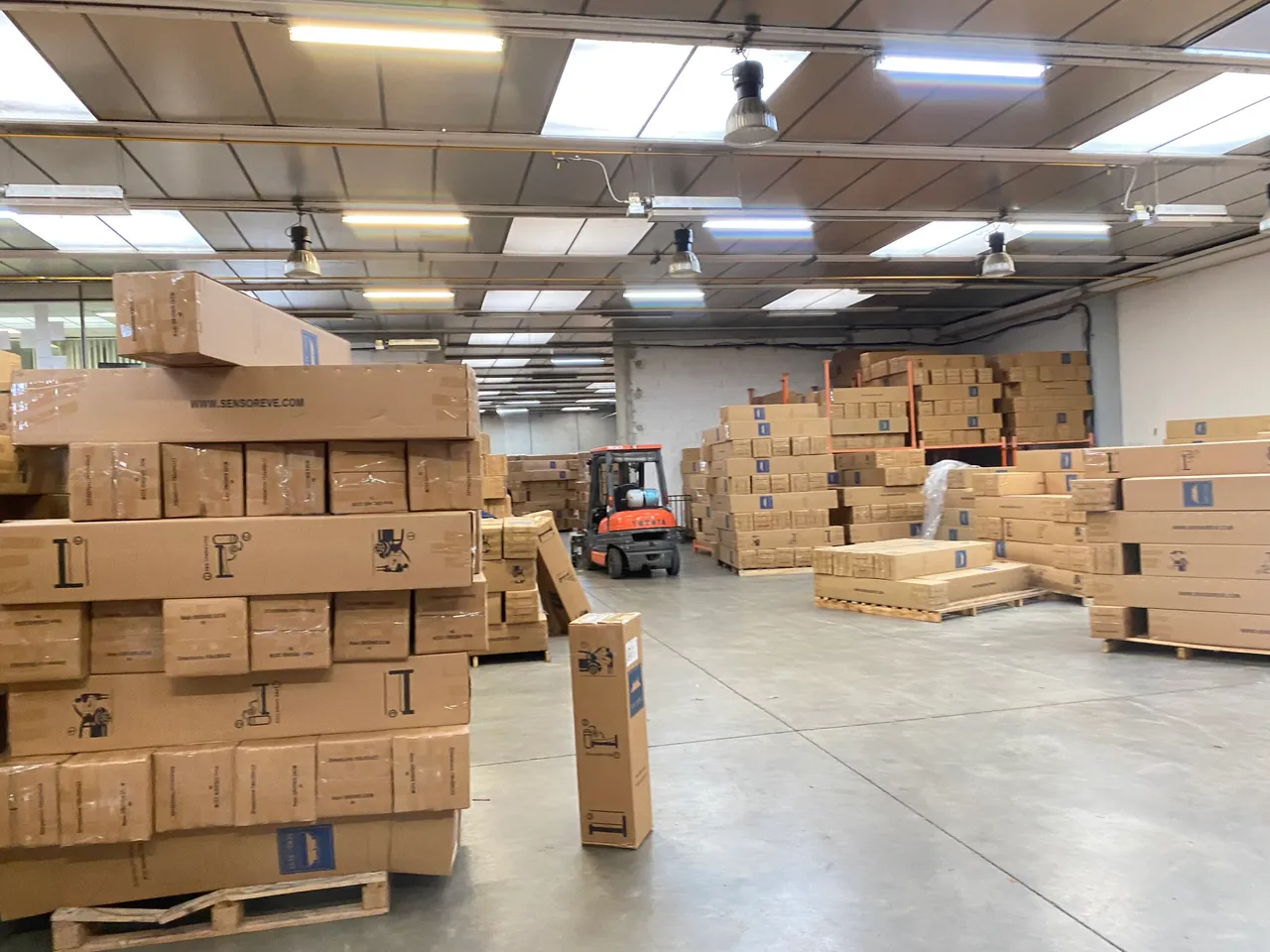 logistics - Warehouse / Offices For Rent - gallery - 6