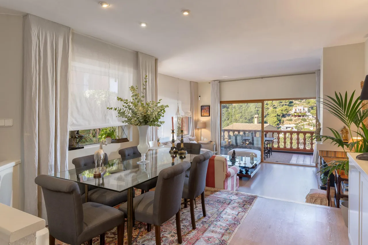 living - 205m² house / villa for sale in Sa Tuna, Costa Brava - gallery - 10