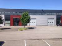 logistics - Local d’activités À Louer - gallery thumbnail - 2