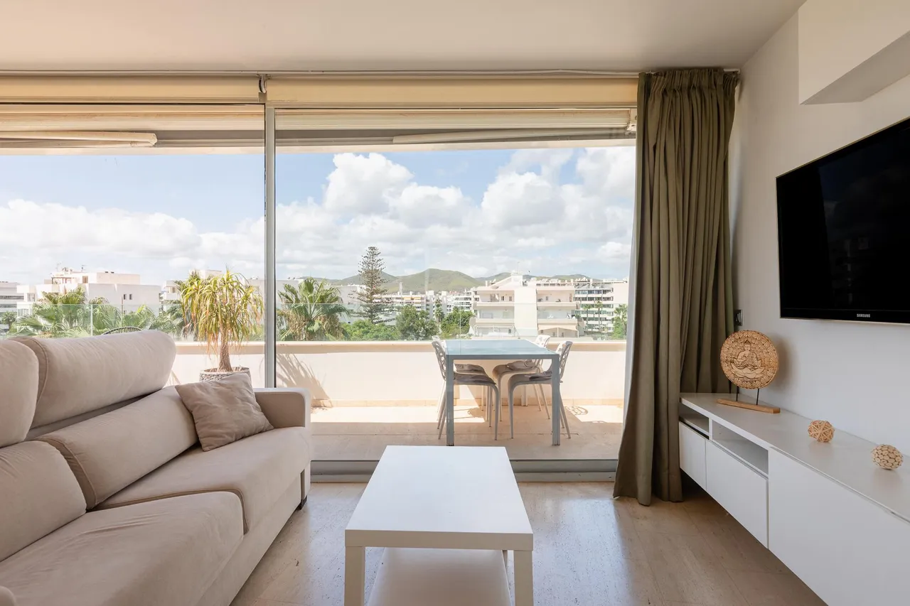 living - 96m² apartment with 14m² terrace for sale in Ibiza Town - gallery - 2