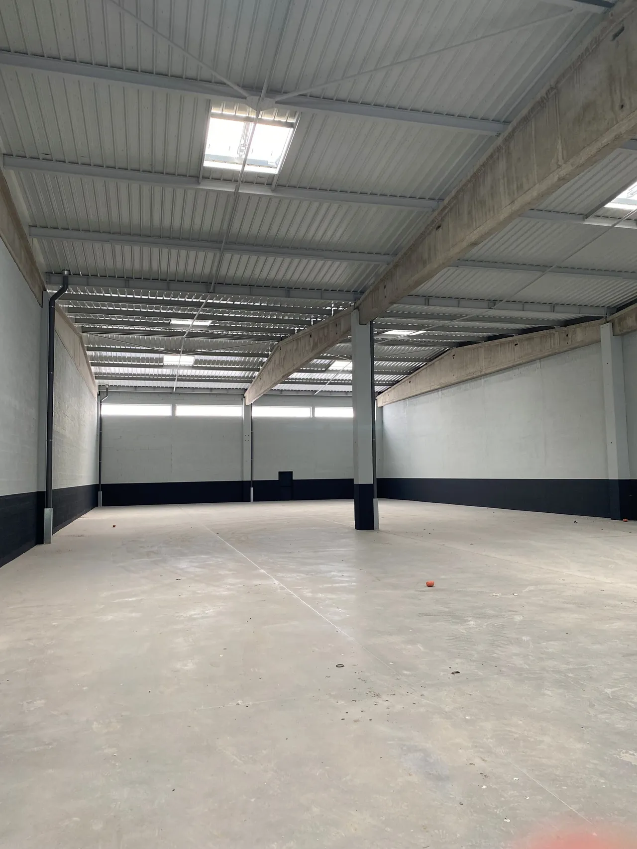 logistics - Activités / Bureaux À Louer - gallery - 2