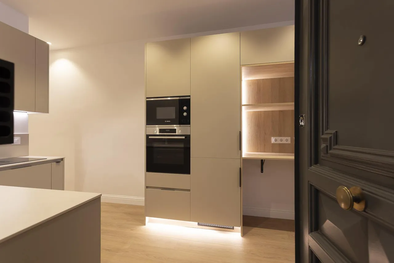 living - Piso de 84m² en venta en Eixample Derecho, Barcelona - gallery - 10