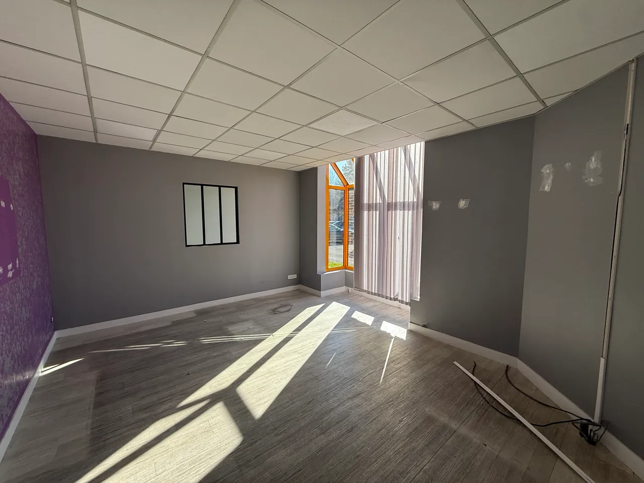 logistics - Light Industrial Premises / Offices For Rent - gallery - 4