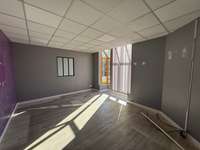 logistics - Light Industrial Premises / Offices For Rent - gallery thumbnail - 4