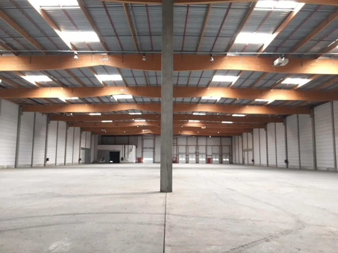 logistics - Entrepôt Logistique À Louer - gallery - 2
