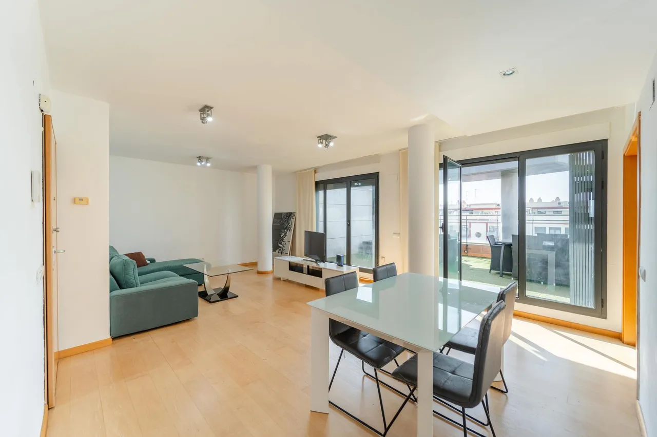 living - Ático de 100m² con 65m² terraza en venta en Ciudad de las Ciencias - gallery - 9