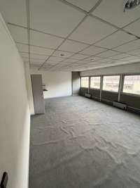 logistics - Light Industrial Premises / Offices For Rent - gallery thumbnail - 5