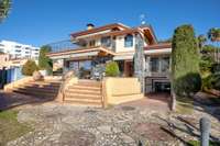 living - 584m² house / villa for sale in Lloret de Mar, Costa Brava - gallery thumbnail - 4