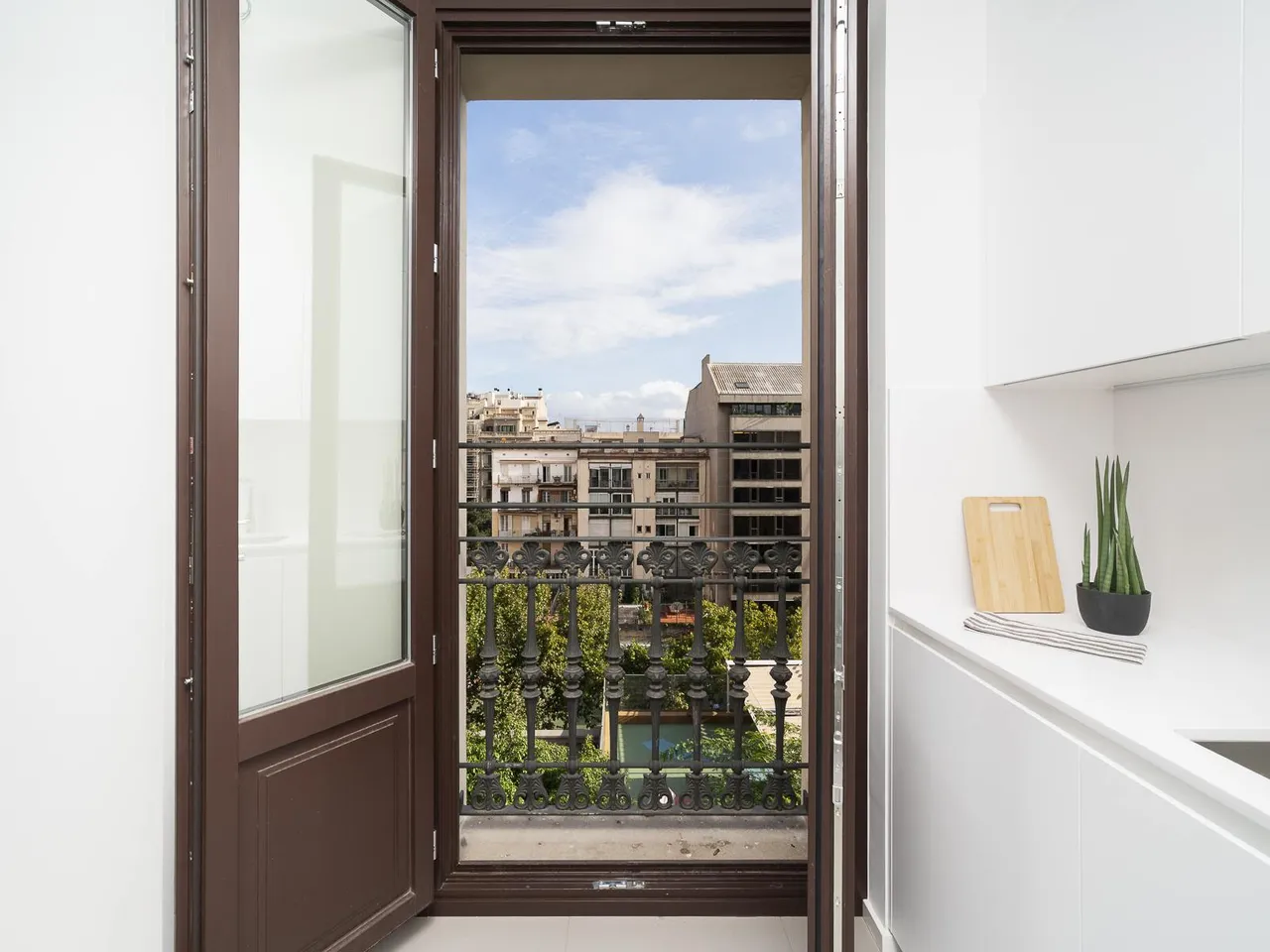 living - Piso de 93m² en venta en Eixample Izquierdo, Barcelona - gallery - 8