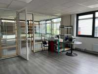 logistics - Local d’activités À Louer - gallery thumbnail - 5
