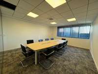 office - Bureaux À Louer - gallery thumbnail - 2