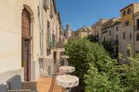 living - Piso de 79m² en venta en Barri Vell, Girona - gallery thumbnail - 2