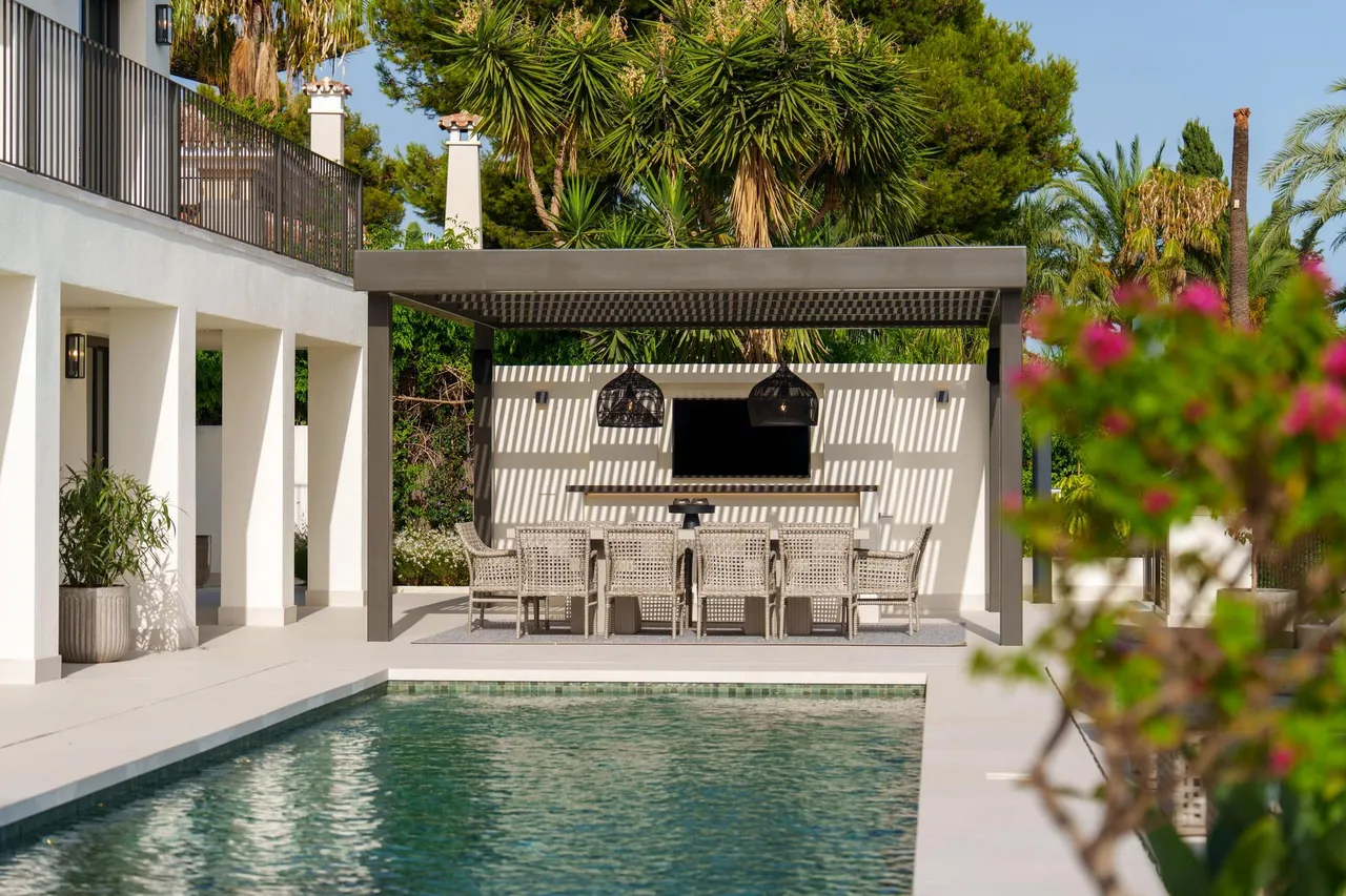living - Casa / villa de 734m² con 492m² terraza en venta en Milla de Oro - gallery - 5