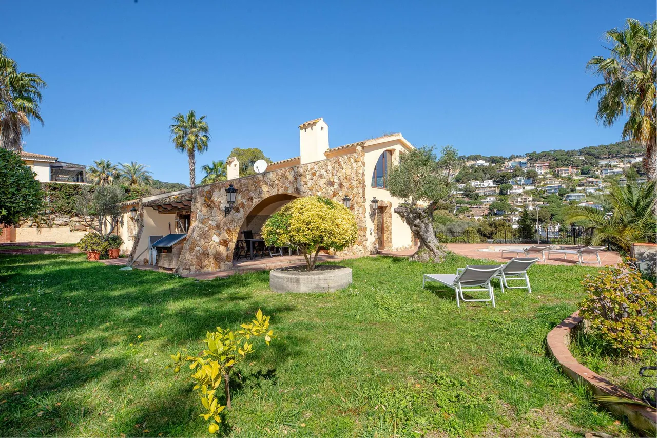 living - Casa / villa de 408m² en venta en Blanes, Costa Brava - gallery - 3