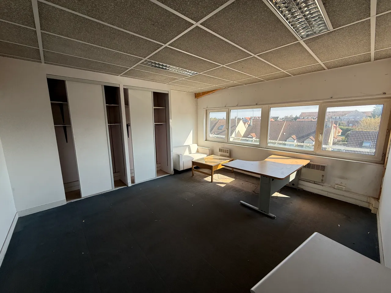 logistics - Activités / Bureaux À Vendre - gallery - 8