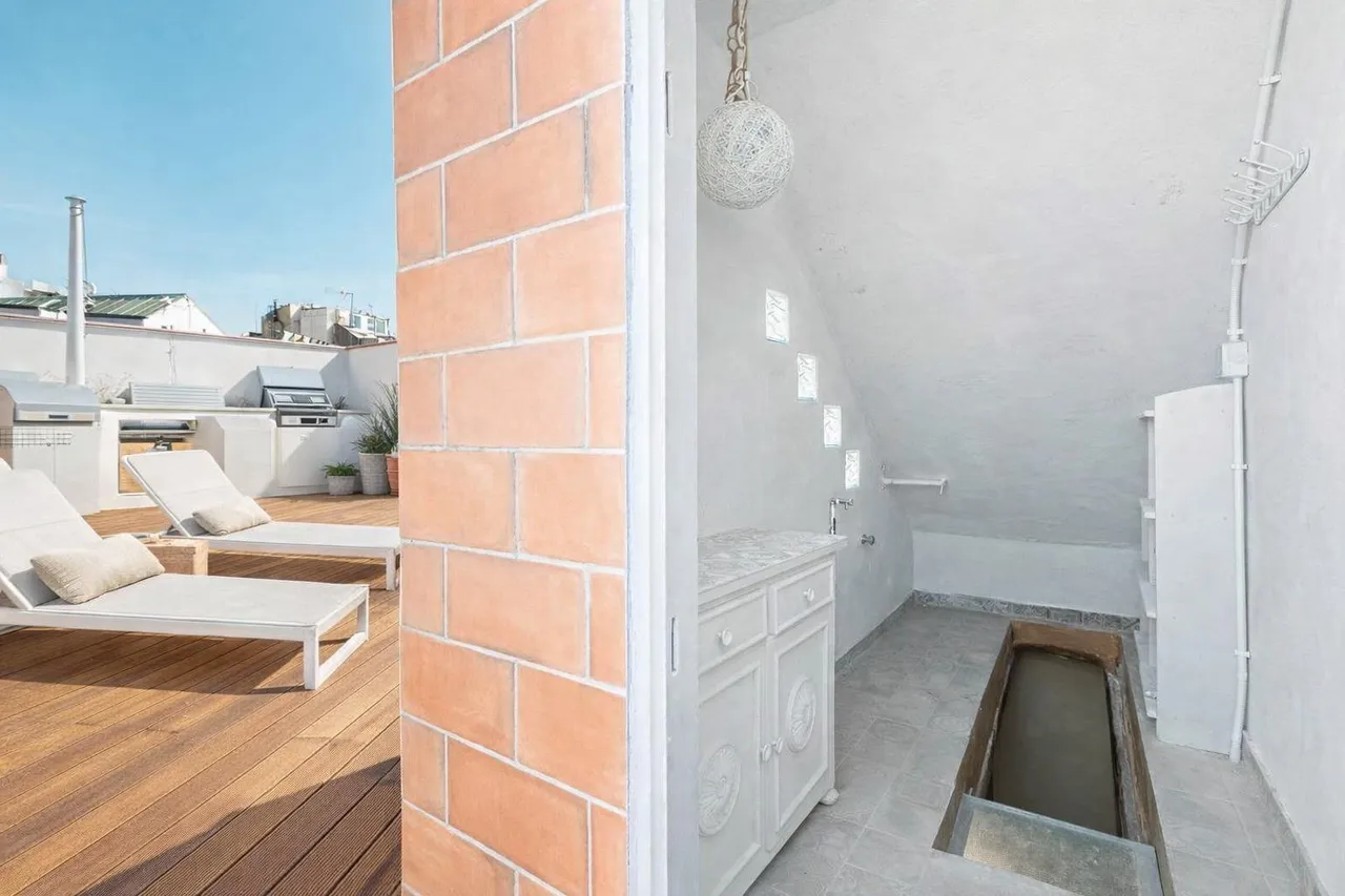 living - Ático de 73m² con 50m² terraza en venta en El Raval - gallery - 10