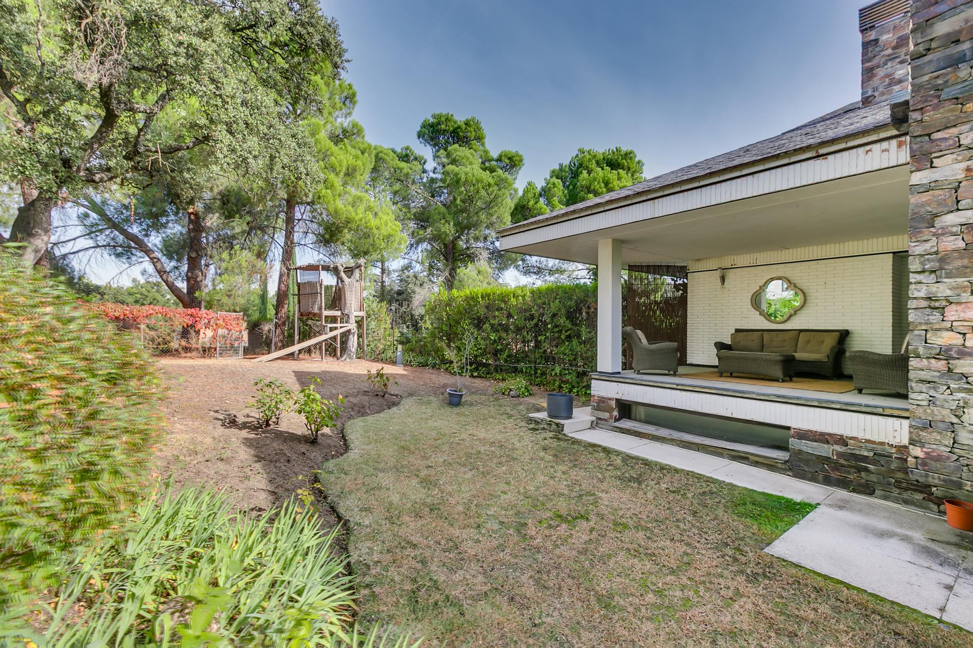 living - Casa / villa de 600m² en venta en La Moraleja Urbanización - gallery thumbnail - 9