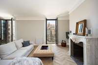 living - Piso de 250m² en venta en Eixample Derecho, Barcelona - gallery thumbnail - 7