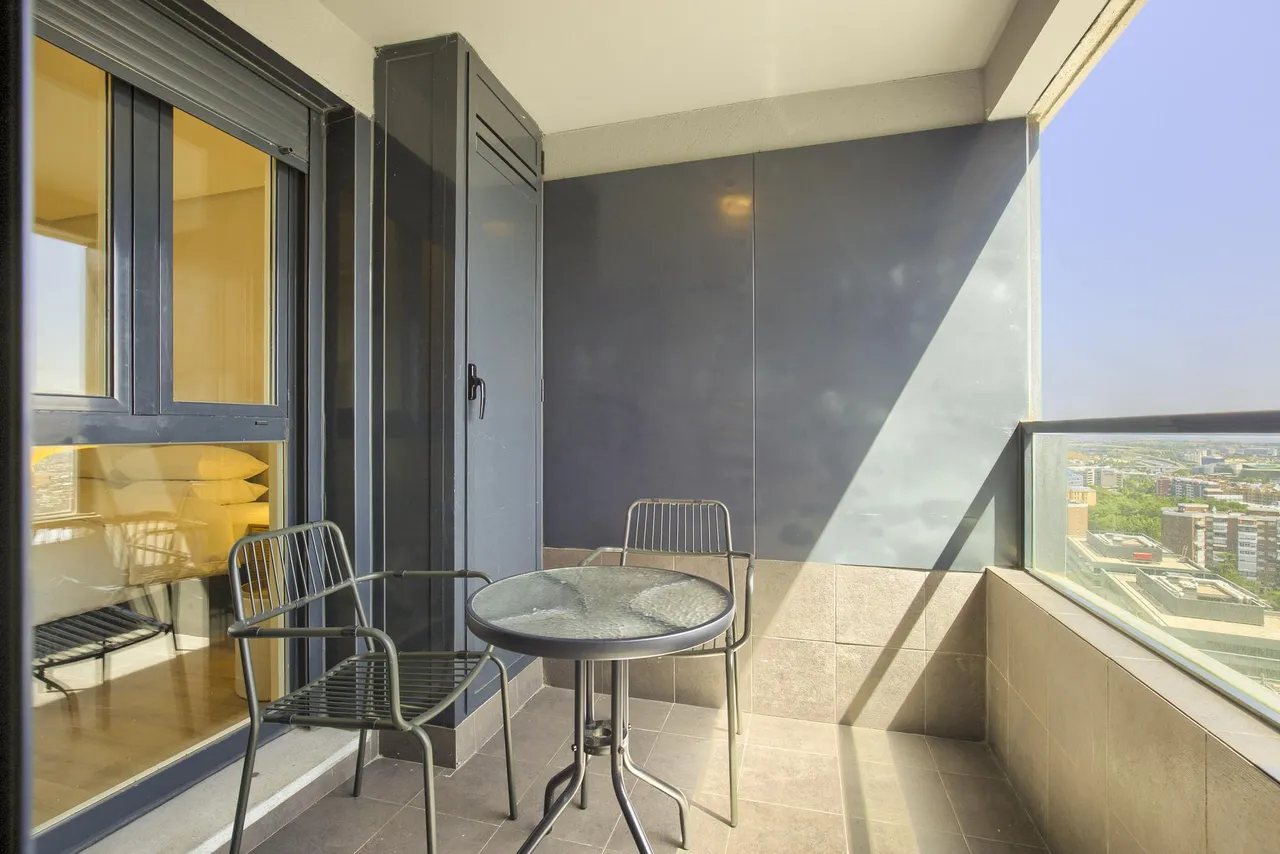 living - Piso de 60m² en alquiler en Sanchinarro, Madrid - gallery - 5