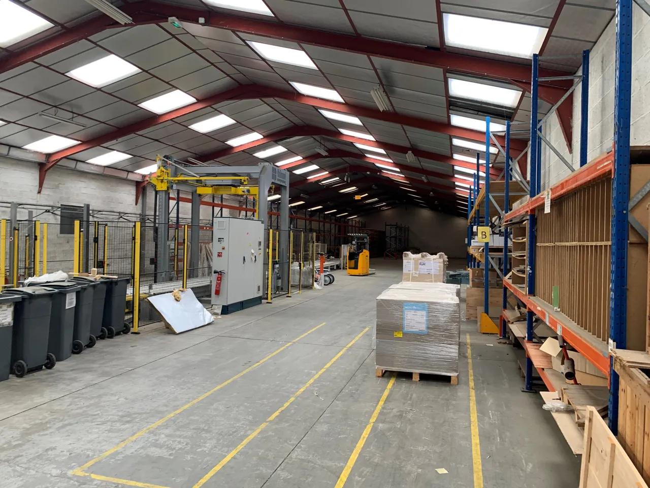 logistics - Industrial Site For Rent - For Sale - gallery - 3