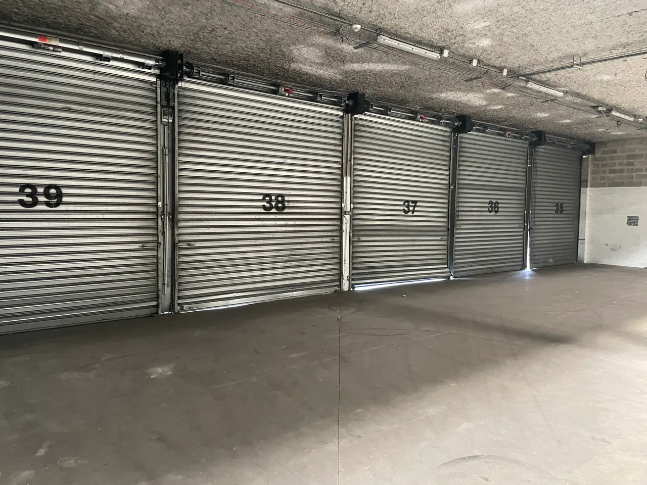 logistics - Logistics Warehouse For Rent - gallery - 4