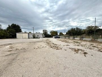 logistics - Local d’activités À Vendre - featured