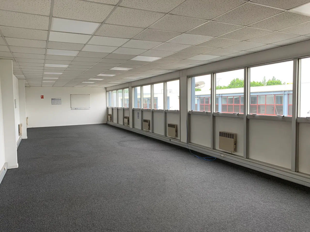 logistics - Entrepôt / Bureaux À Louer - gallery - 9