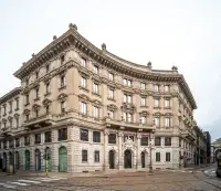 retail - The Medelan - Retail - Dils - gallery thumbnail - 2