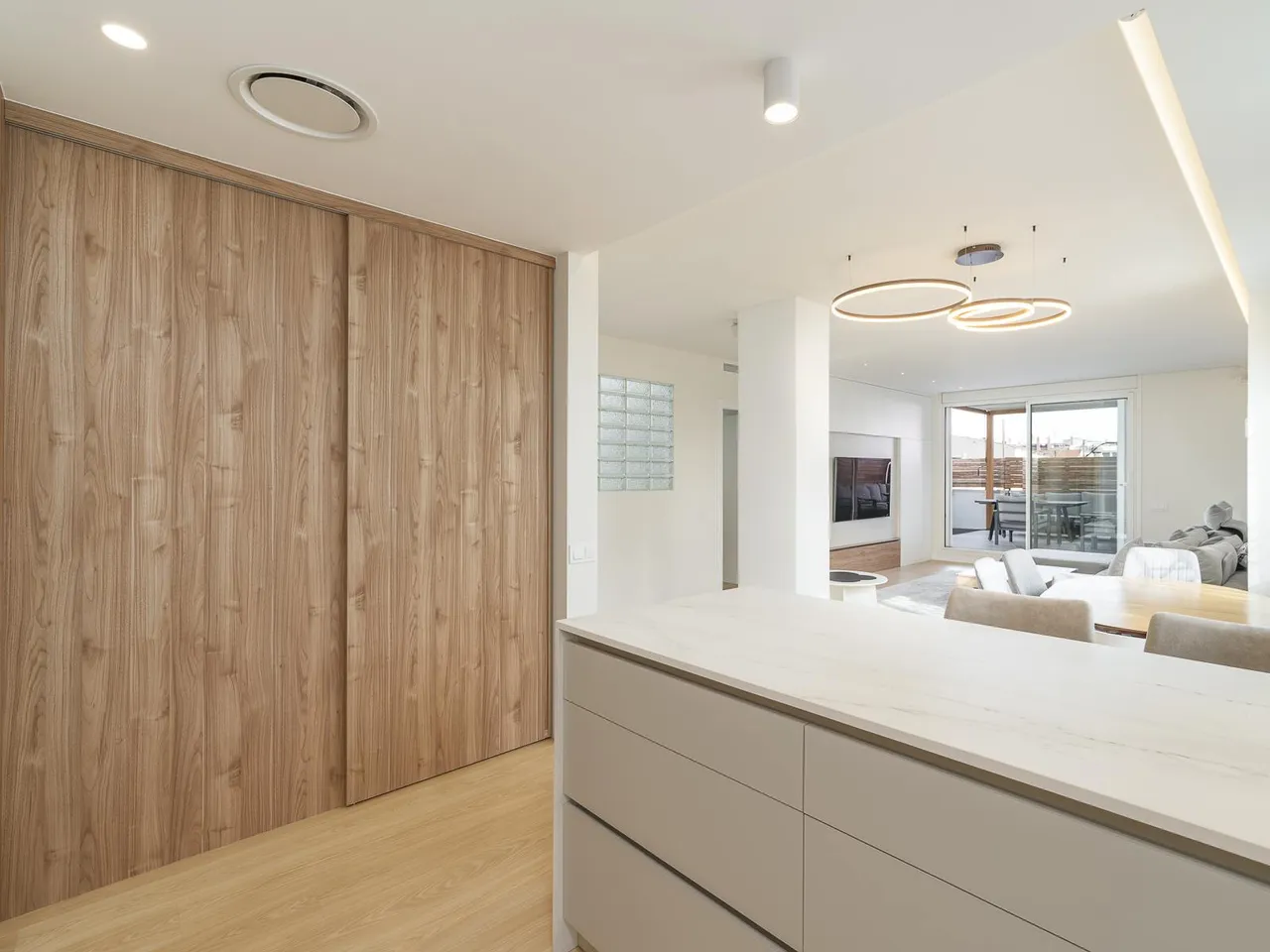living - Ático de 120m² con 38m² terraza en venta en Eixample Izquierdo - gallery - 10