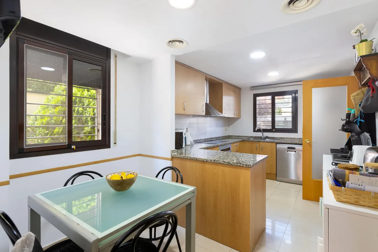 living - 271m² house / villa for sale in Cabrils, Barcelona - gallery - 6