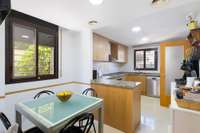 living - Casa / villa de 271m² en venta en Cabrils, Barcelona - gallery thumbnail - 6