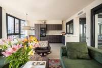 living - 84m² penthouse with 67m² terrace for sale in Eixample Right - gallery thumbnail - 2