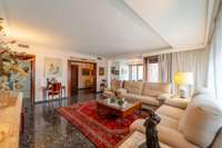 living - 168m² apartment with 9m² terrace for sale in Gran Vía - gallery thumbnail - 6
