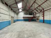 logistics - Local d’activités À Louer - gallery thumbnail - 6