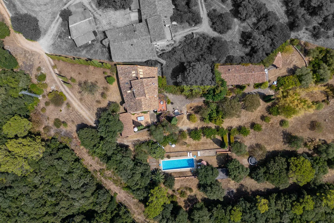 living - 775m² country house for sale in Pla de l'Estany, Girona - gallery - 5